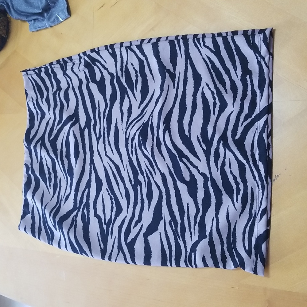 Pink zebra pencil skirt